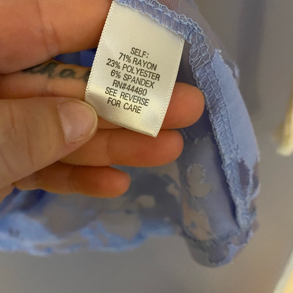 Apt 9 blue mesh & flower print top - Picture 3 of 5